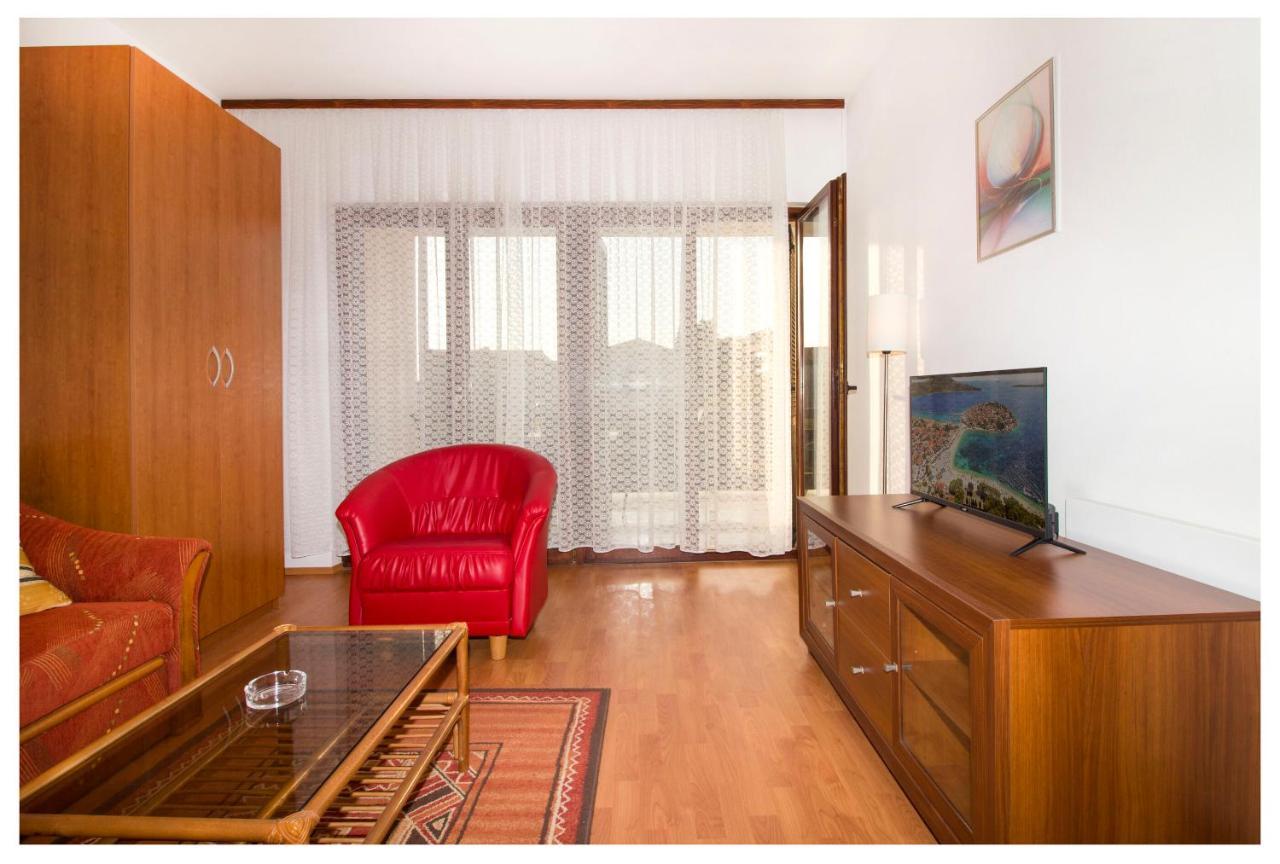Apartment Zdravko พรีมอชเตน ภายนอก รูปภาพ