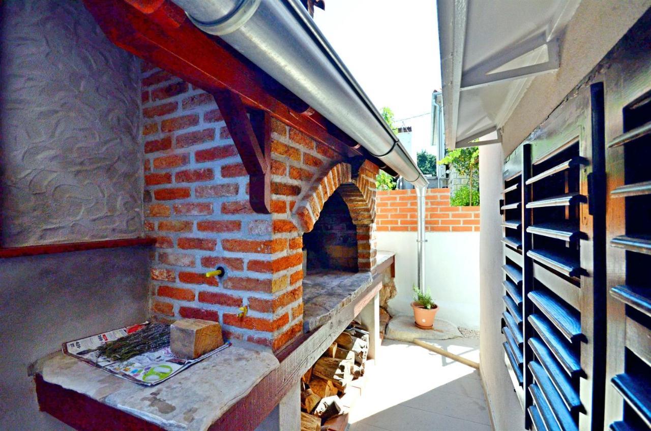 Apartment Zdravko พรีมอชเตน ภายนอก รูปภาพ