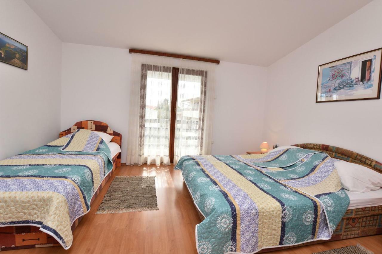 Apartment Zdravko พรีมอชเตน ภายนอก รูปภาพ