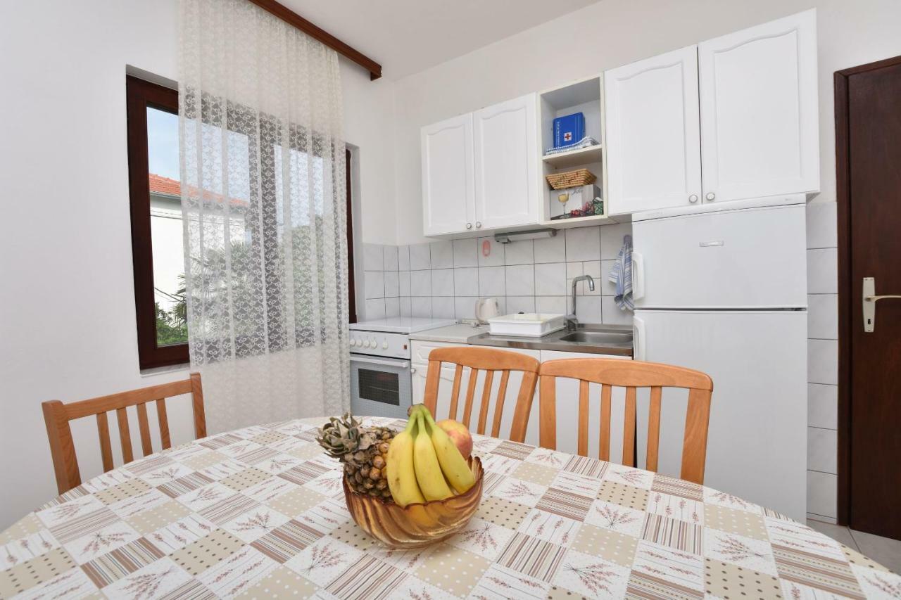 Apartment Zdravko พรีมอชเตน ภายนอก รูปภาพ