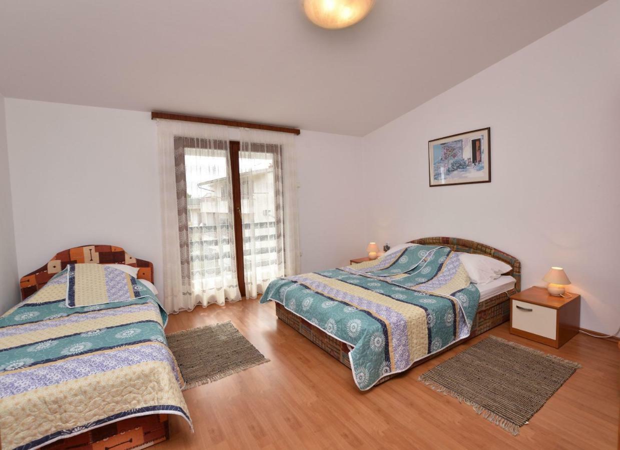 Apartment Zdravko พรีมอชเตน ภายนอก รูปภาพ