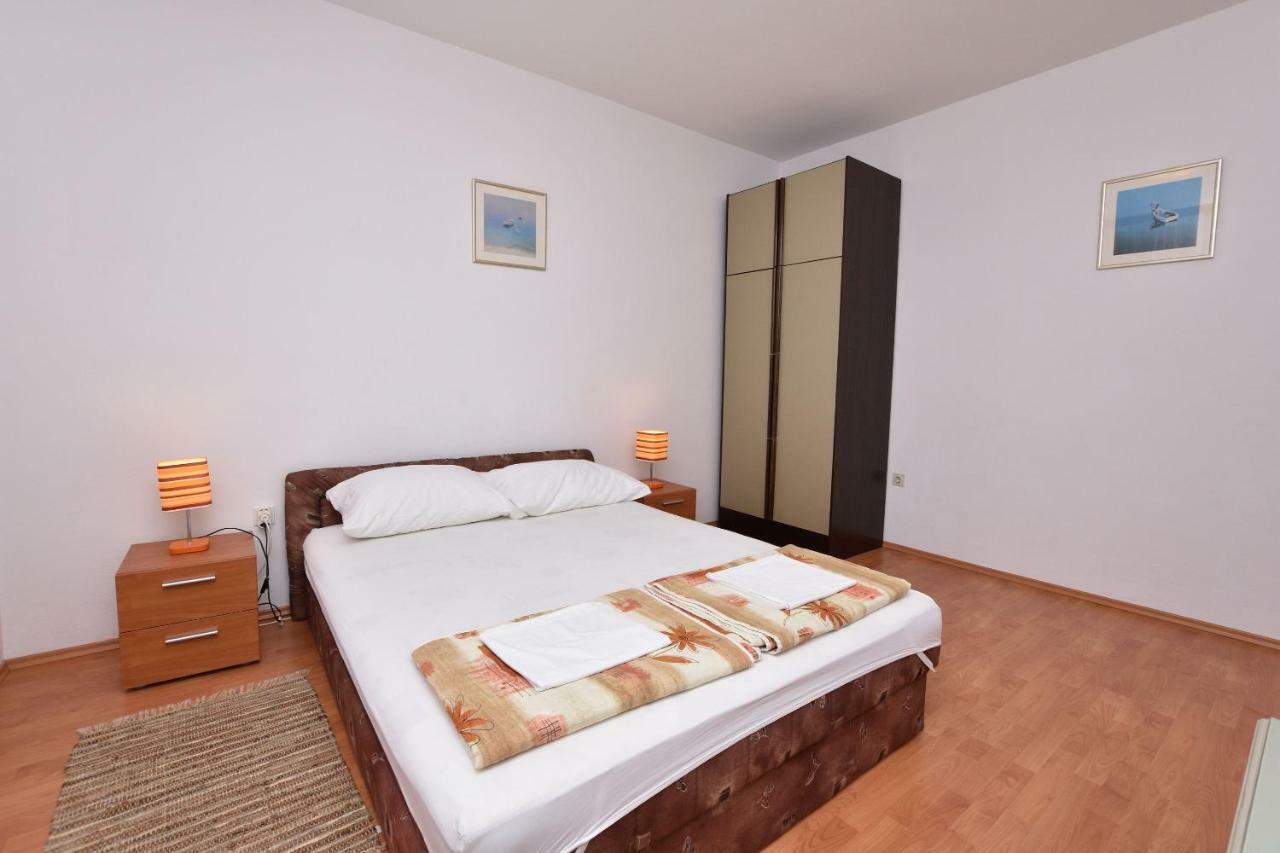 Apartment Zdravko พรีมอชเตน ภายนอก รูปภาพ